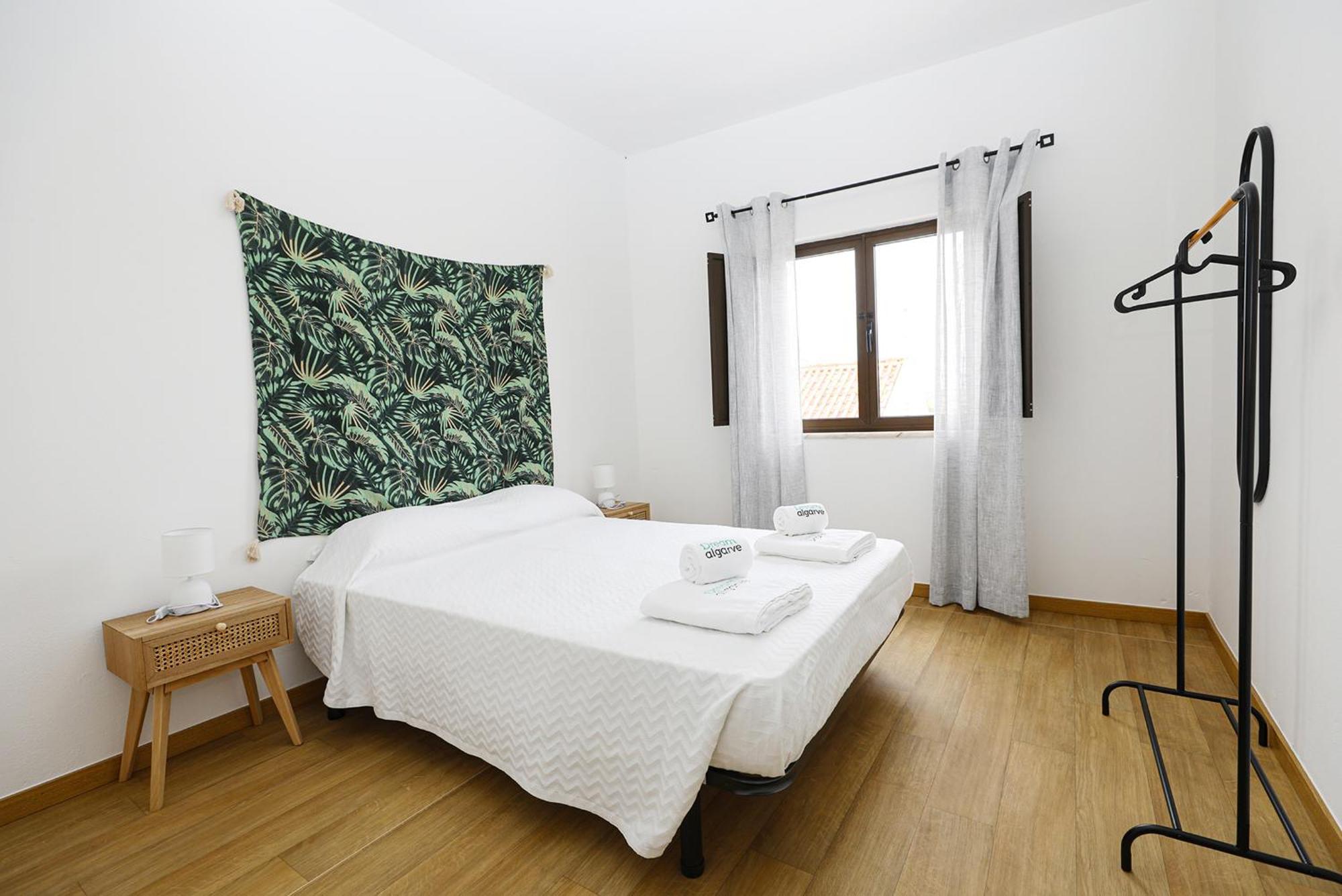 B87 - Windmill 2 Bed Apartment In Odiáxere Esterno foto